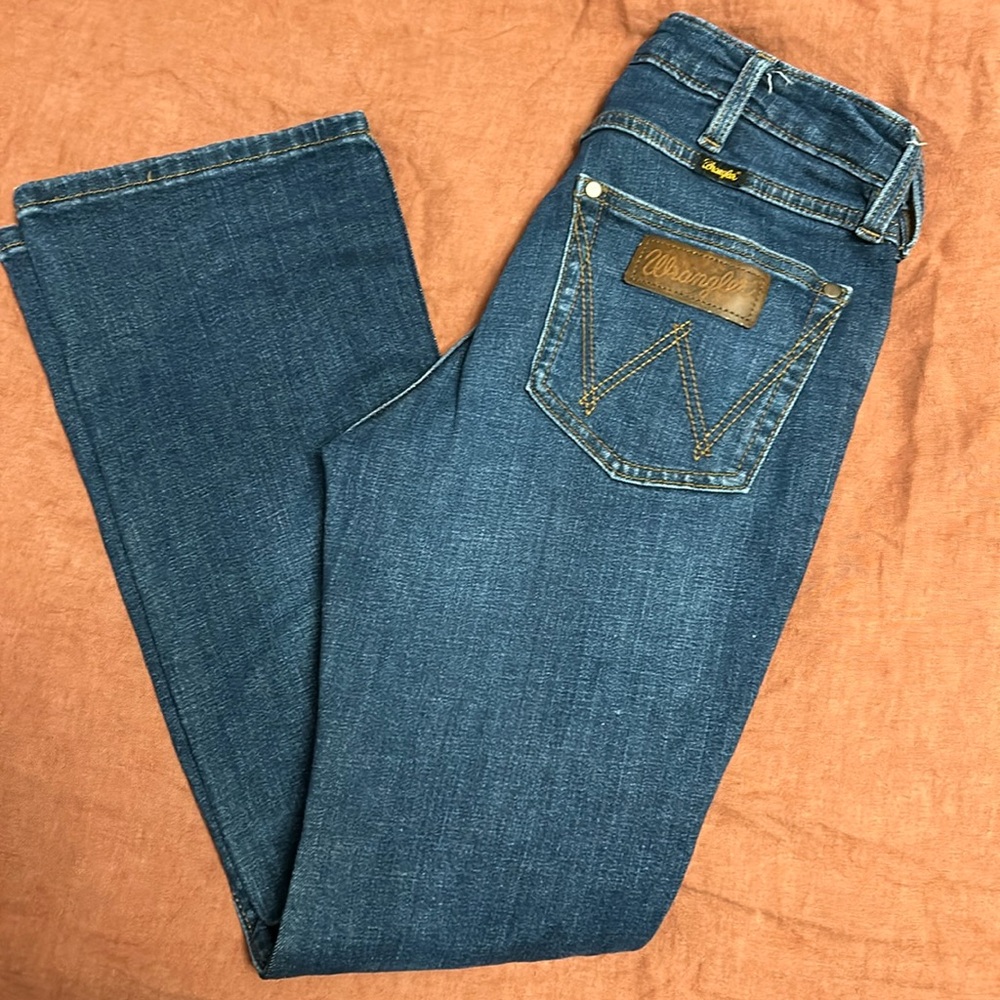 Wrangler High Rise Slim Boot Cut Jeans 27x30